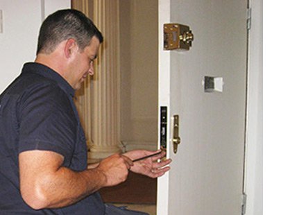 Security Locksmith Services New Haven, CT 203-433-3453 Security Locksmith Services New Haven, CT 203-433-3453