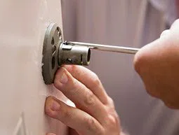 Security Locksmith Services New Haven, CT 203-433-3453 - 18-Emergency-Opening